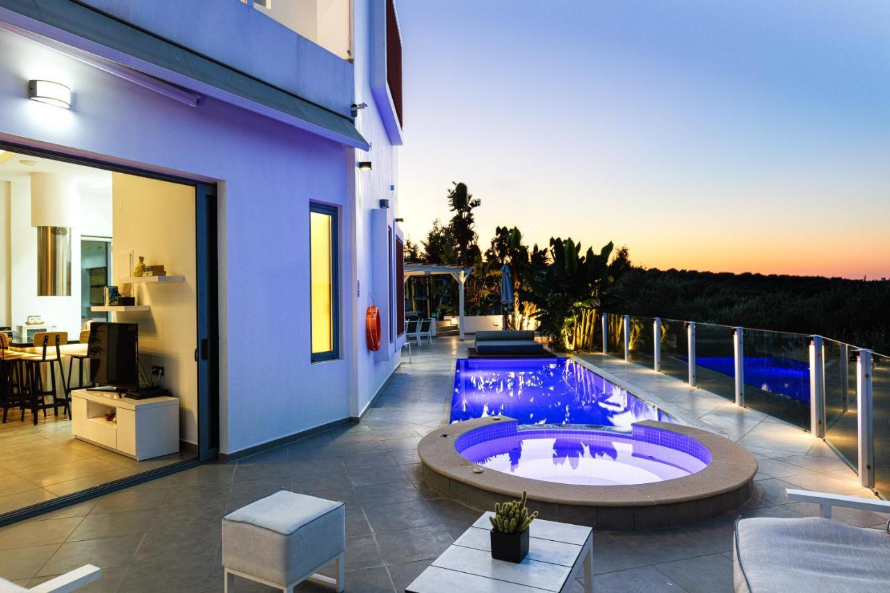 Chara Sensory Luxury Villa With Heated Pool & Gym, By Thinkvilla Pánormos Extérieur photo