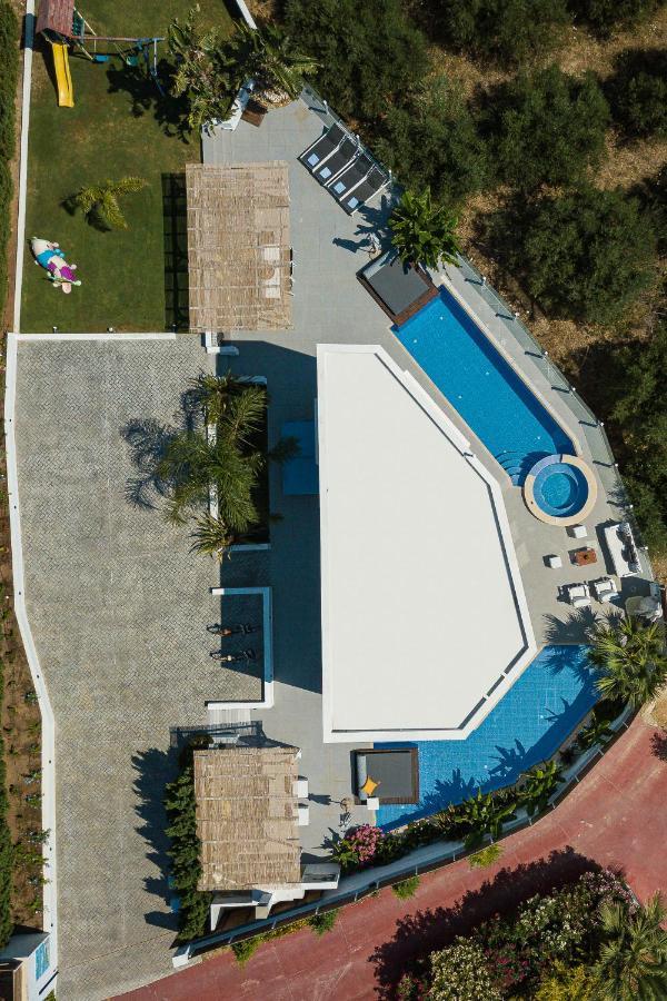 Chara Sensory Luxury Villa With Heated Pool & Gym, By Thinkvilla Pánormos Extérieur photo