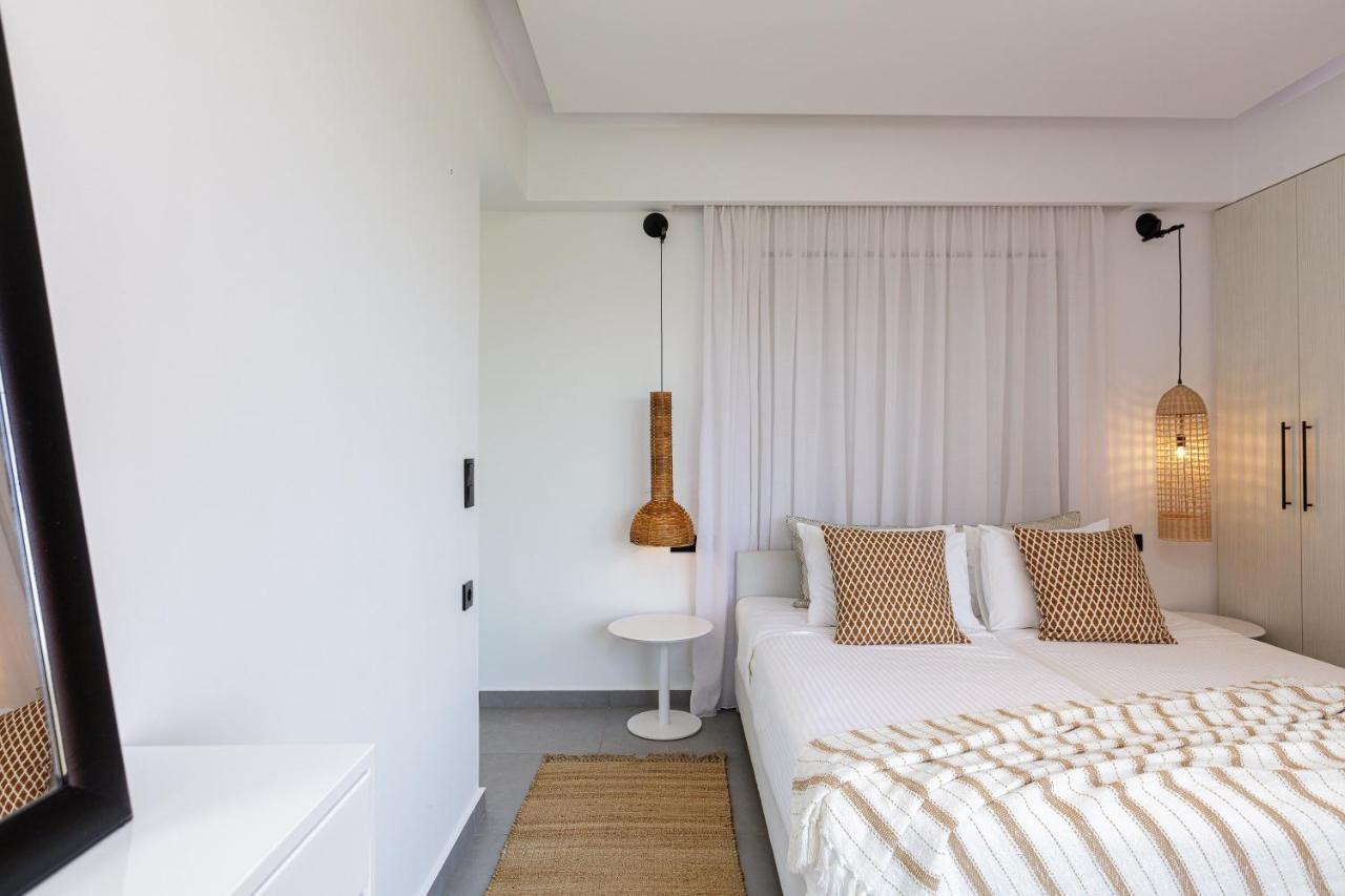 Chara Sensory Luxury Villa With Heated Pool & Gym, By Thinkvilla Pánormos Extérieur photo