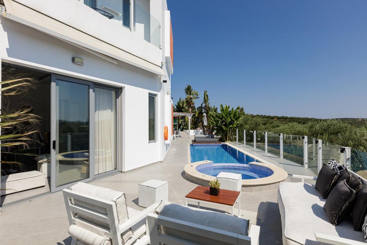 Chara Sensory Luxury Villa With Heated Pool & Gym, By Thinkvilla Pánormos Extérieur photo