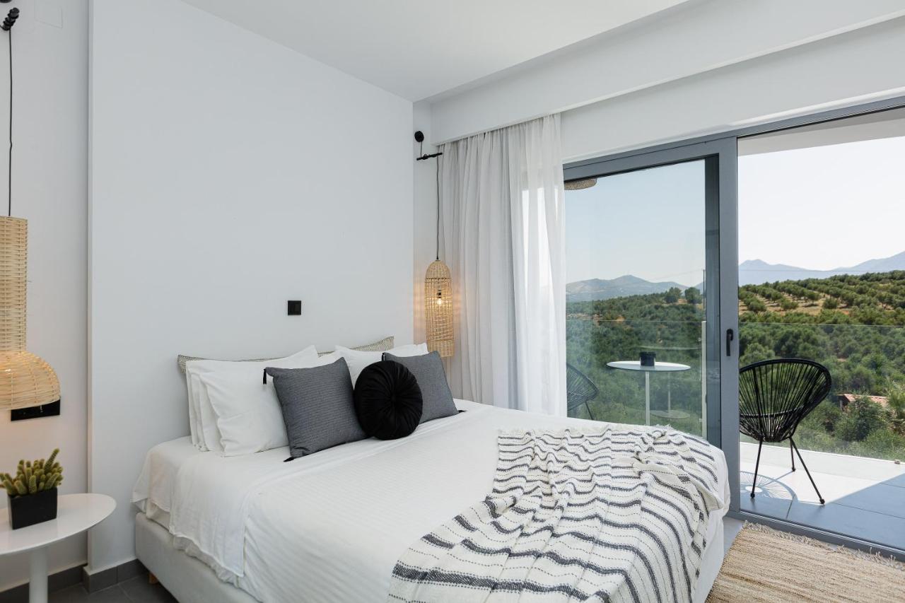 Chara Sensory Luxury Villa With Heated Pool & Gym, By Thinkvilla Pánormos Extérieur photo